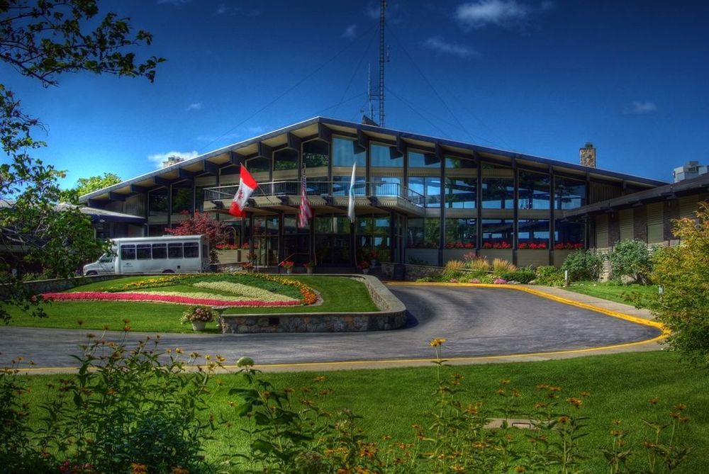 Summit Village Bellaire Esterno foto